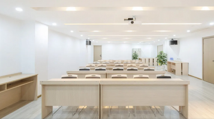 酒店集团PMS集中管控方案：住哲云CMS如何实现多门店统一管理插图